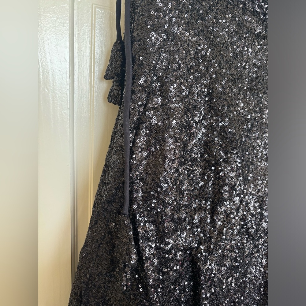 Black Sequin Lehenga - Picture 4 of 14